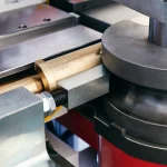 CURVADORA DE TUBOS COMPACTA Y MOVIL